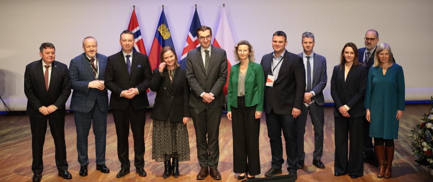 Fundusze Norweskie i EOG – podpisano umowy na 5 programów